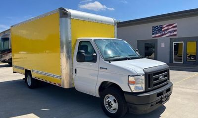 2022 Ford E-350 E350 Super Duty