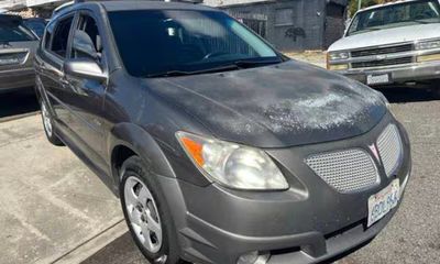 2007 Pontiac Vibe Base