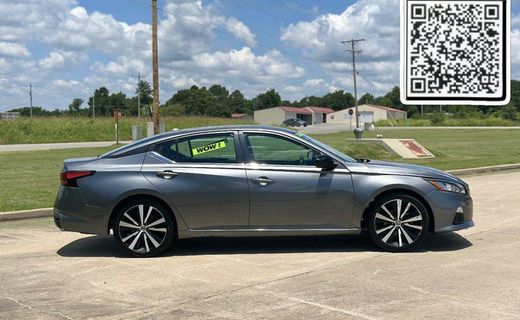 2021 Nissan Altima SR
