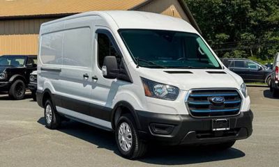 2023 Ford Transit 350 Medium Roof