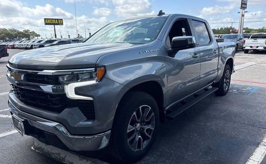2023 Chevrolet Silverado LT