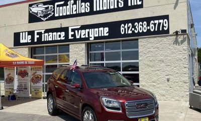 2015 GMC Acadia Denali