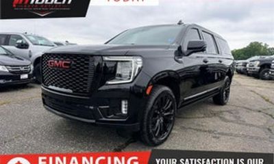 2023 GMC Yukon XL SLT