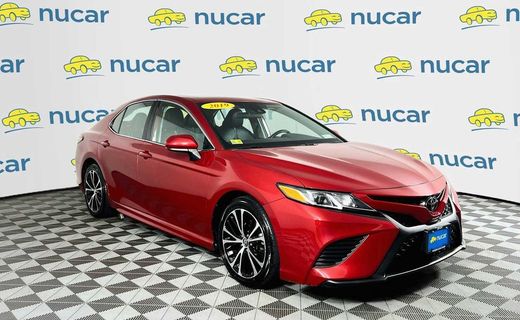 2019 Toyota Camry SE