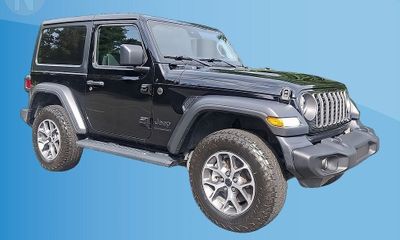 2025 Jeep Wrangler Sport