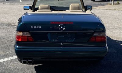 1995 Mercedes-Benz E-Class E320 124