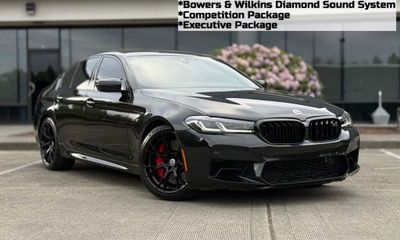 2023 BMW M5