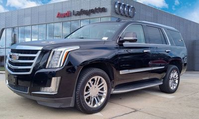 2016 Cadillac Escalade Standard
