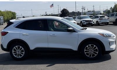 2022 Ford Escape SE