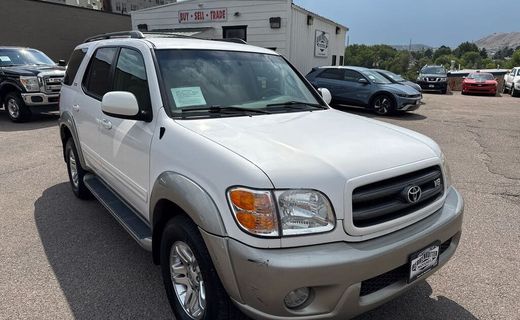 2004 Toyota Sequoia SR5