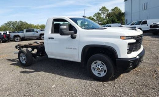 2024 Chevrolet Silverado HD Custom