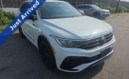 2023 Volkswagen Tiguan 4MOTION SE Black
