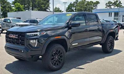 2026 GMC Canyon Elevation