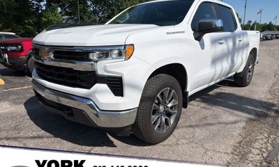 2023 Chevrolet Silverado LT L