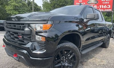 2025 Chevrolet Silverado Trail Boss Custom