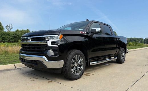 2026 Chevrolet Silverado LT