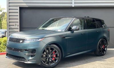 2025 Land Rover Range Sport P530 Autobiography