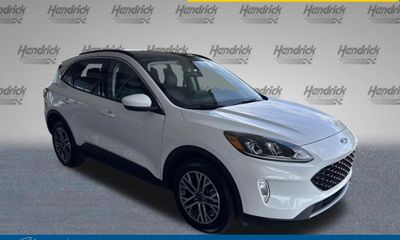 2022 Ford Escape SEL