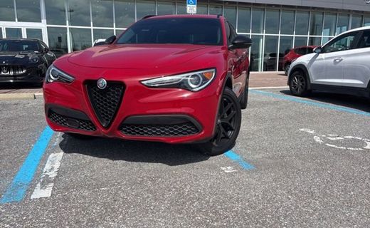 2021 Alfa Romeo Stelvio Sport