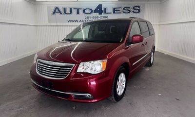 2013 Chrysler Town AND Country Touring