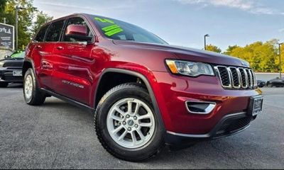 2020 Jeep Grand Cherokee Laredo