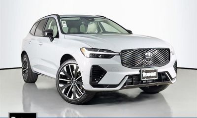 2026 Volvo XC60 Ultra Dark