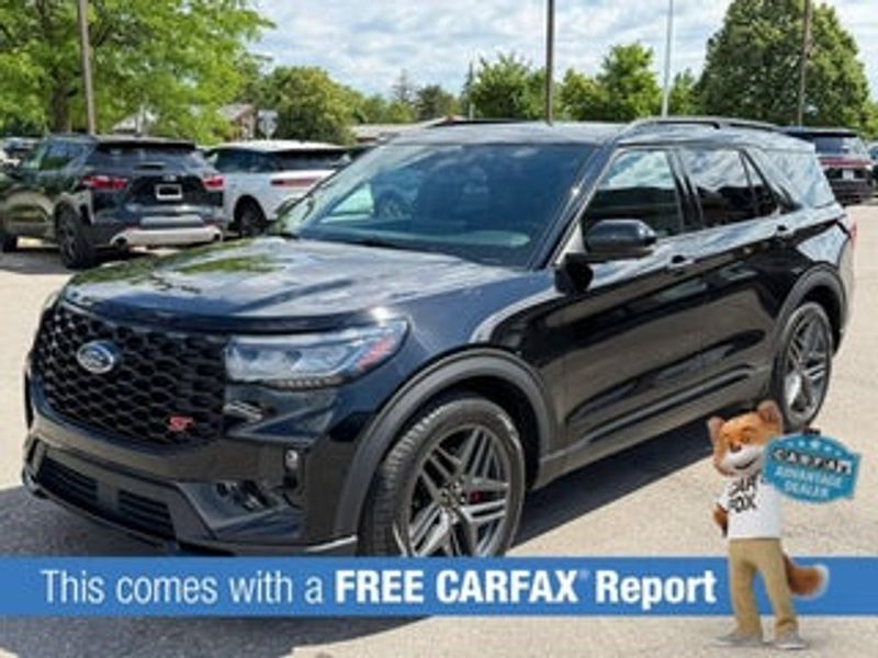 2025 Ford Explorer — a typically priced live listing