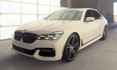 2019 BMW 750I