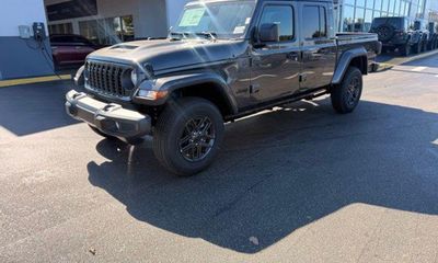 2026 Jeep Gladiator Sport