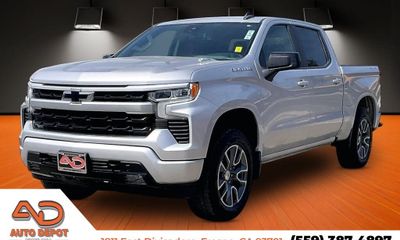 2022 Chevrolet Silverado RST