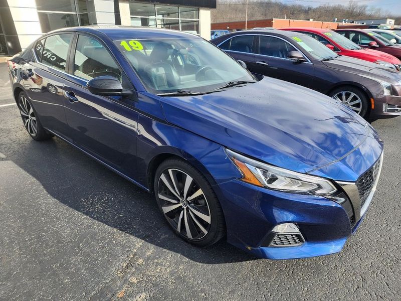 2019 Nissan Altima — a typically priced live listing