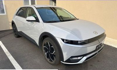 2024 Hyundai Ioniq 5 SE