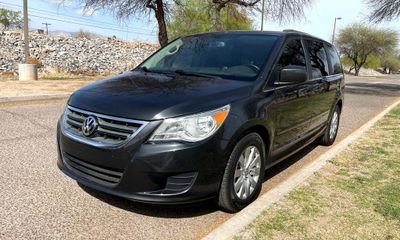 2012 Volkswagen Routan SEL