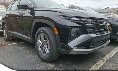 2025 Hyundai Tucson SE