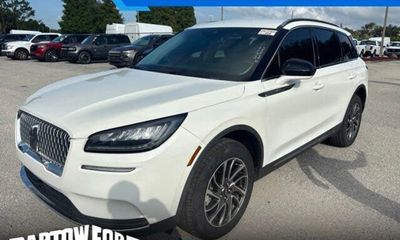 2022 Lincoln Corsair Standard