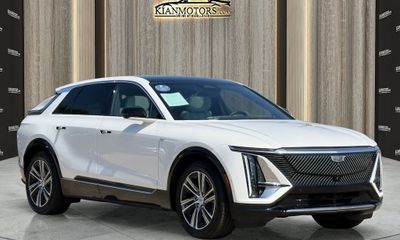 2024 Cadillac Lyriq LUX 1