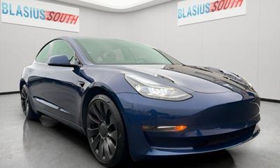 2023 Tesla Model 3 Performance