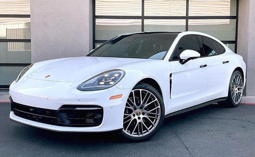 2023 Porsche Panamera
