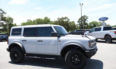 2026 Ford Bronco Badlands