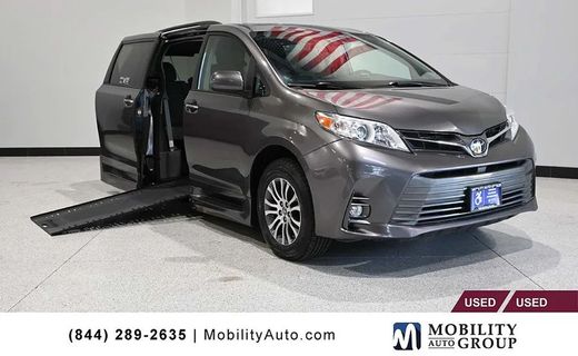 2020 Toyota Sienna Q Grade