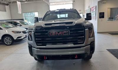 2026 GMC Sierra HD AT4
