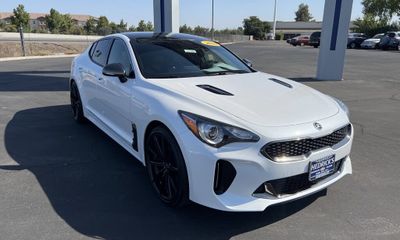 2020 Kia Stinger Base