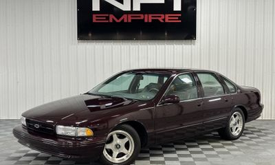 1995 Chevrolet Caprice SS Sedan 4D