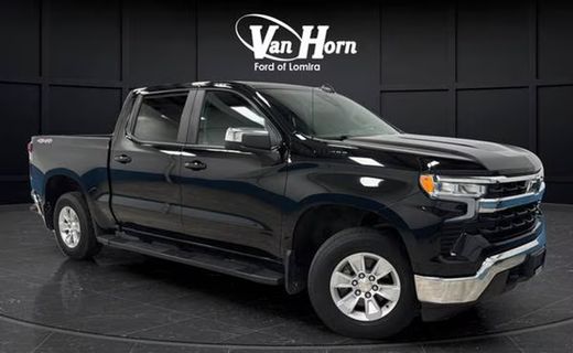 2023 Chevrolet Silverado LT