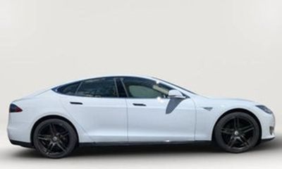 2015 Tesla Model S 85d