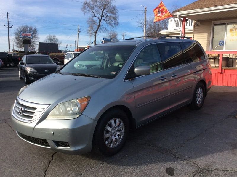 2008 Honda Odyssey — a typically priced live listing