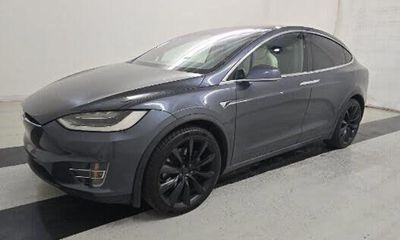 2019 Tesla Model X Standard Range