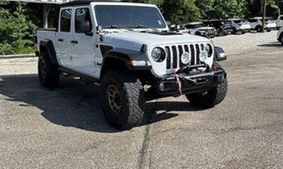 2020 Jeep Gladiator Sport