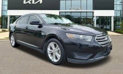 2018 Ford Taurus Limited