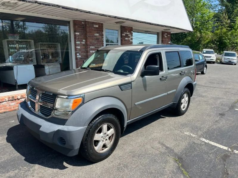 2007 Dodge Nitro — a typically priced live listing